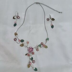 Beautiful 3D Rose Pearl Necklace and Earring Set, Costume Jewelry, Fantasy Fairy